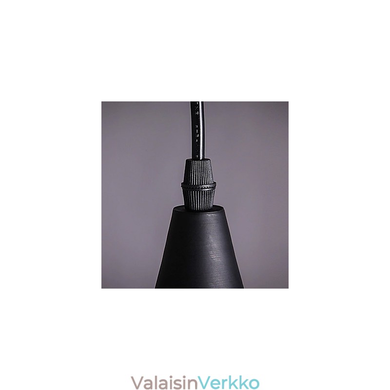 Virtaviivainen musta riippuvalaisin