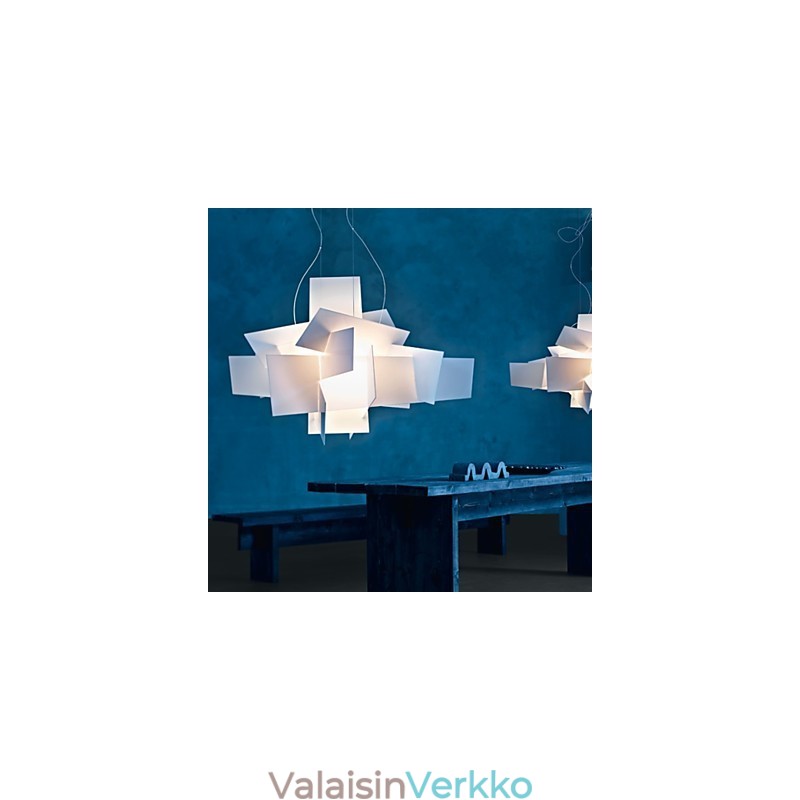 Moderni nykyaikainen perinteinen klassinen retro kynttilätyylinen riippuvalaisin
