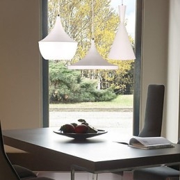 Mini-tyylinen maalaus metalliriippuvalaisin