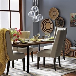 Perinteinen minityylinen maalausriippuvalaisin