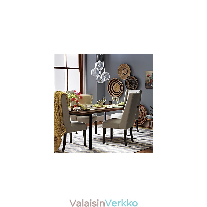 Perinteinen minityylinen maalausriippuvalaisin