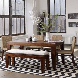 Perinteinen minityylinen maalausriippuvalaisin