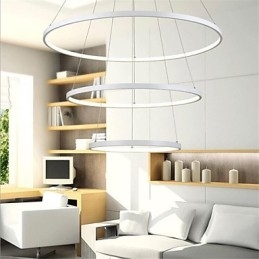 Moderni design riippuvalaisin kolme sormusta