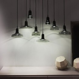 Sopimuksen mukainen ja nykyaikainen varjomuotikoristelu lasikruunu