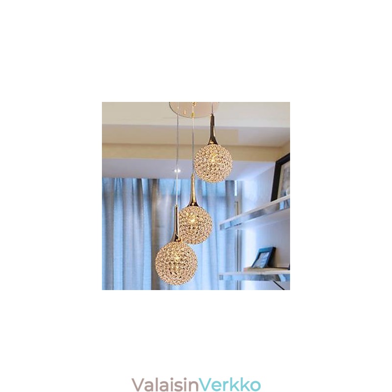 Moderni kristallikruunu astia