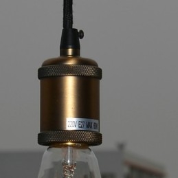 Maalaismaalaus metalliriippuvalaisin