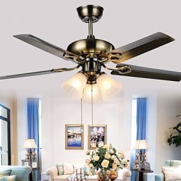 Kattotuulettimet Luxe Eco Modern Kattotuuletin Vaaleilla 42 tuuman lavoilla harjattu teräsviimeistely